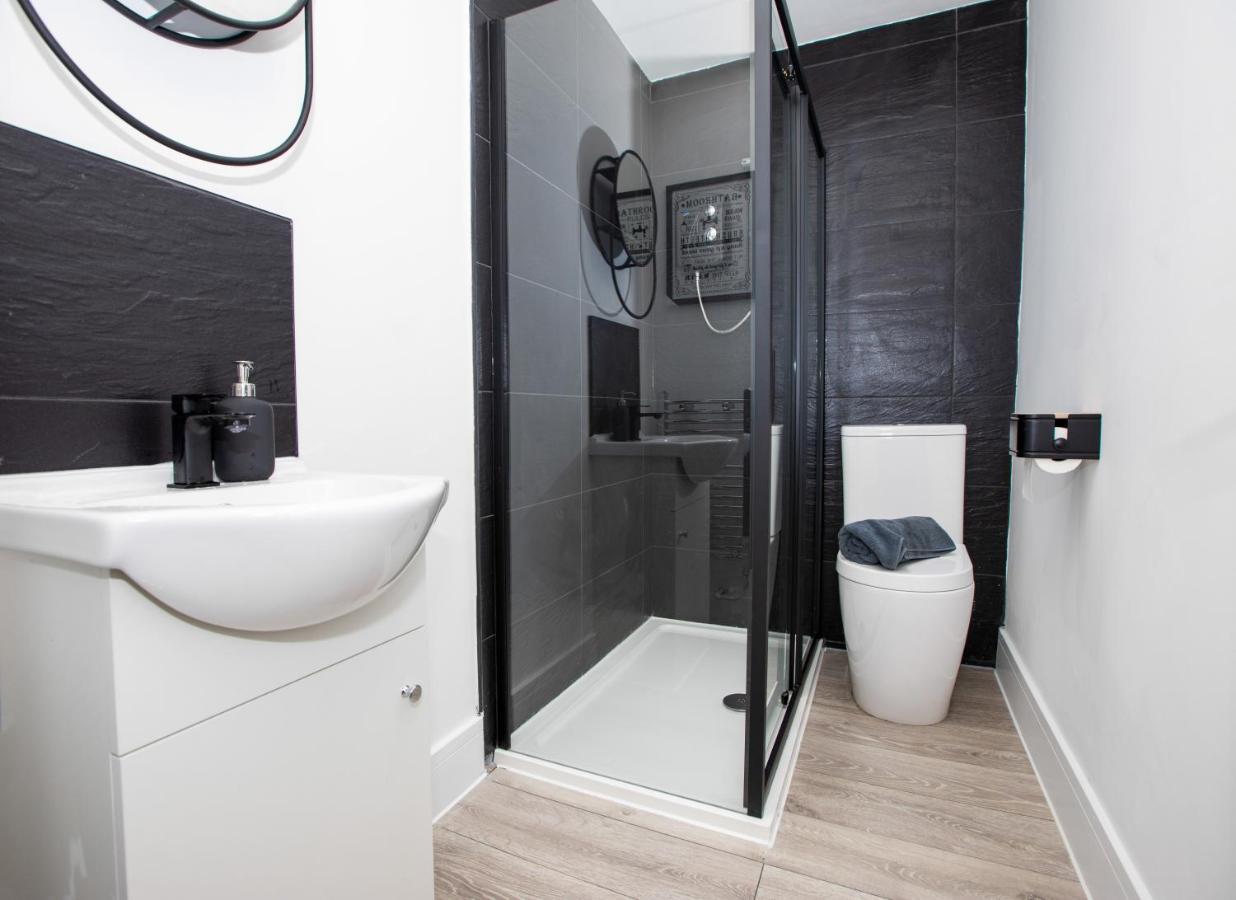 Stylish Stay Near The Stadium Walk To The Action Liverpool Exterior foto