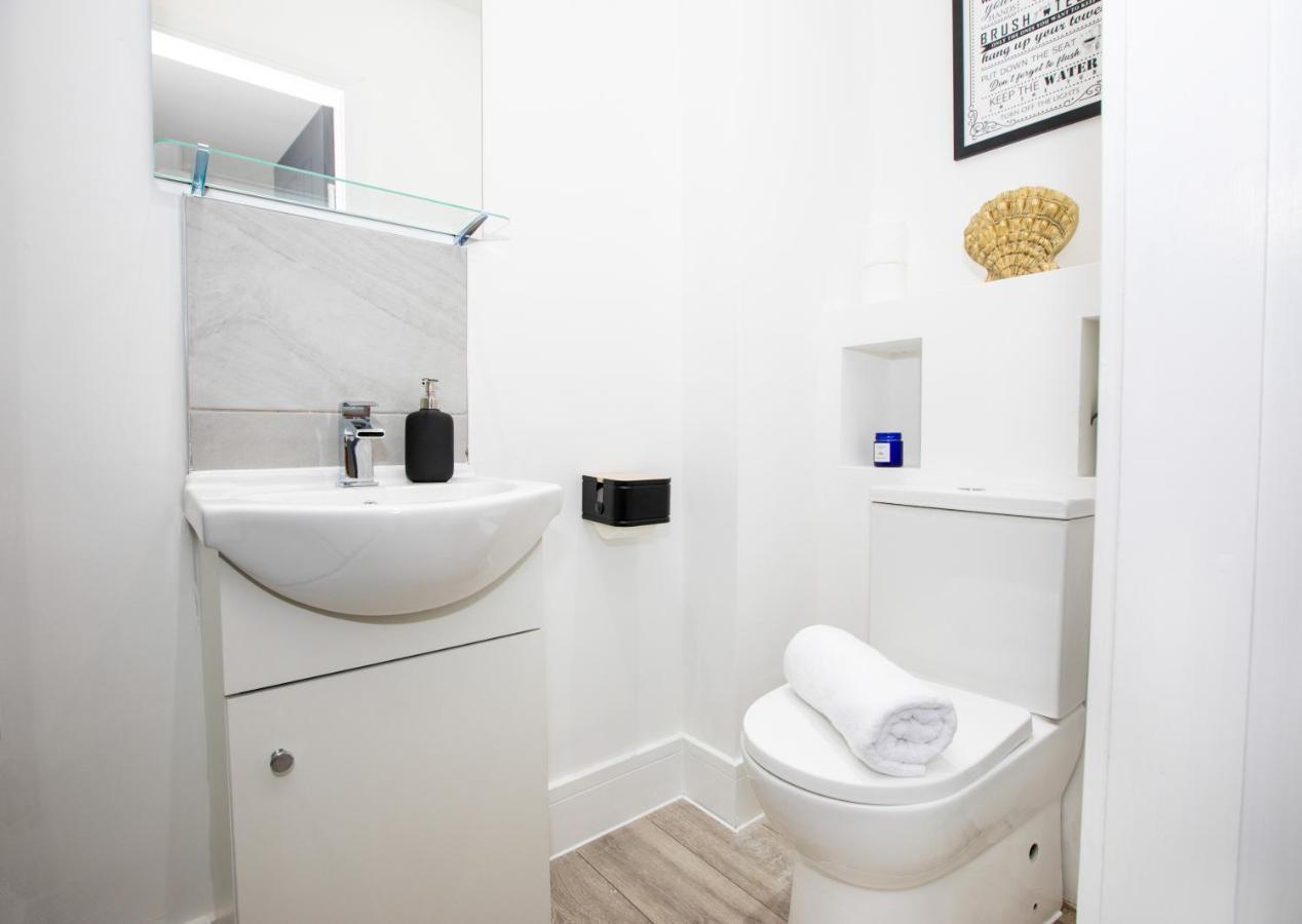 Stylish Stay Near The Stadium Walk To The Action Liverpool Exterior foto